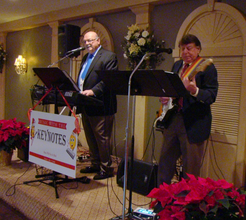 DSC03001 (800x718).jpg